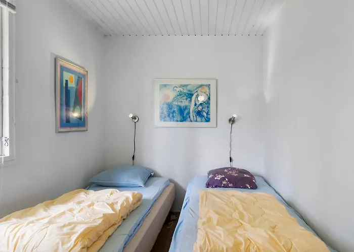 3 Bedroom Awesome In Сasa de vacaciones *